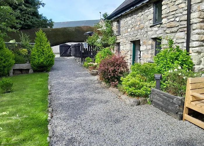 St Moling's Well House,off Grid,and Gardens Dom wakacyjny